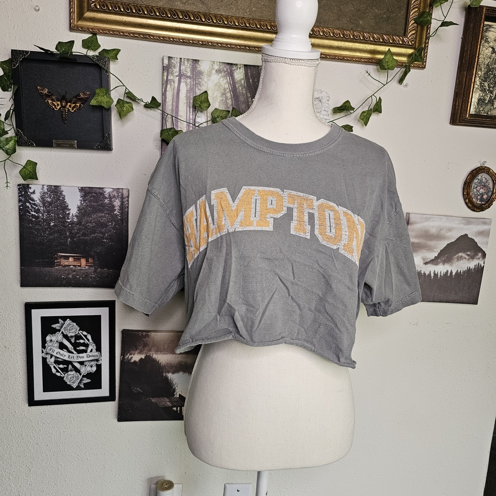 Hampton Gray Women's Crop Top